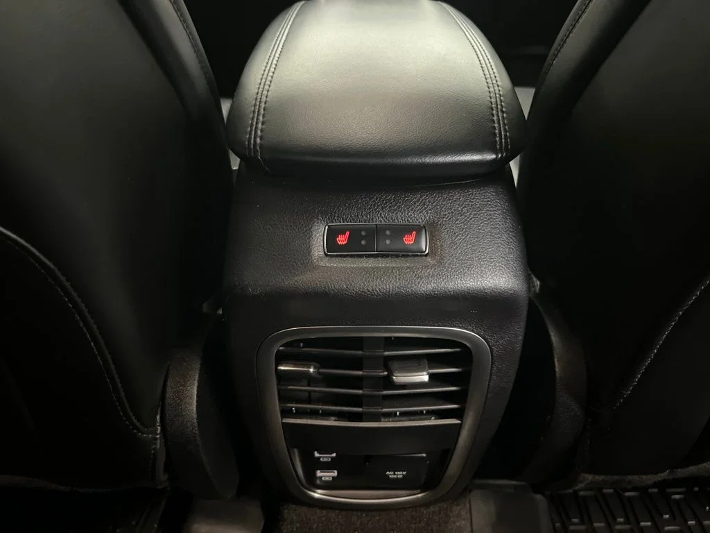 Used 2019 Black Lincoln Reserve image 25