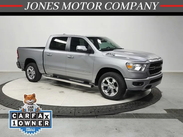 2024 RAM 1500 Big Horn/Lone Star 4x4 Crew Cab 5'7's photo