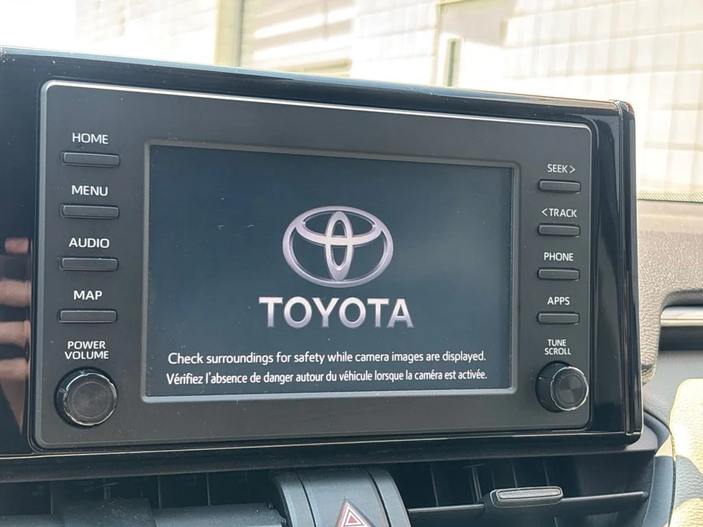 Used 2019 Gray Toyota XLE image 11