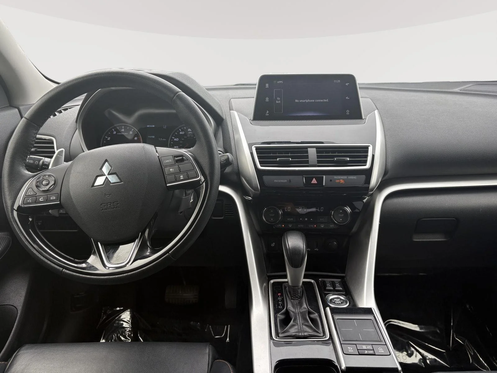 Used 2019 Pearl White Mitsubishi SEL image 15