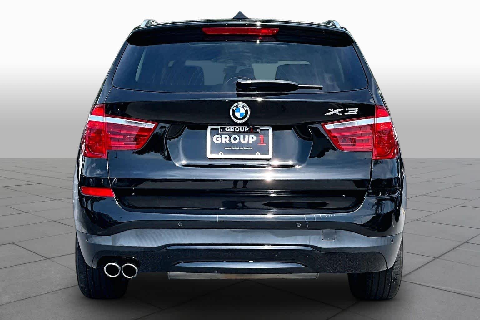 Used 2017 Jet Black BMW sDrive28i image 5