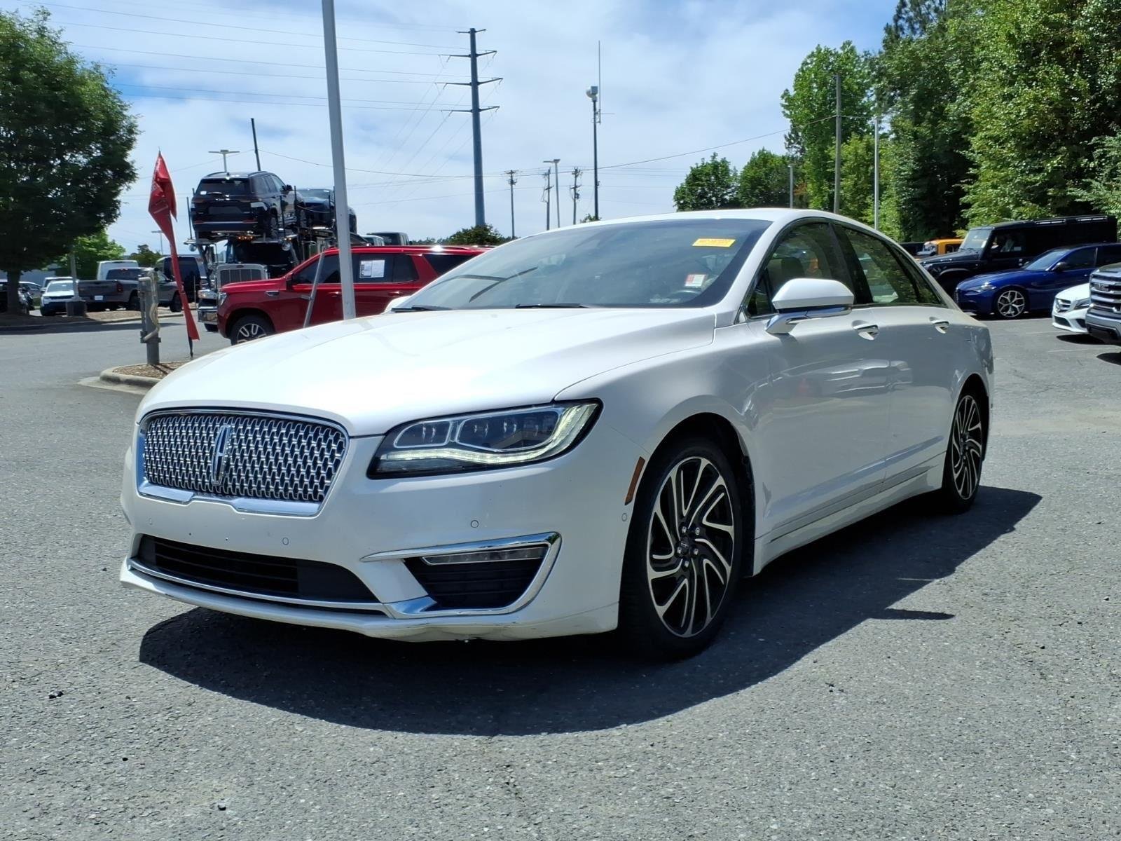 2020 Lincoln MKZ Reserve II FWD's photo