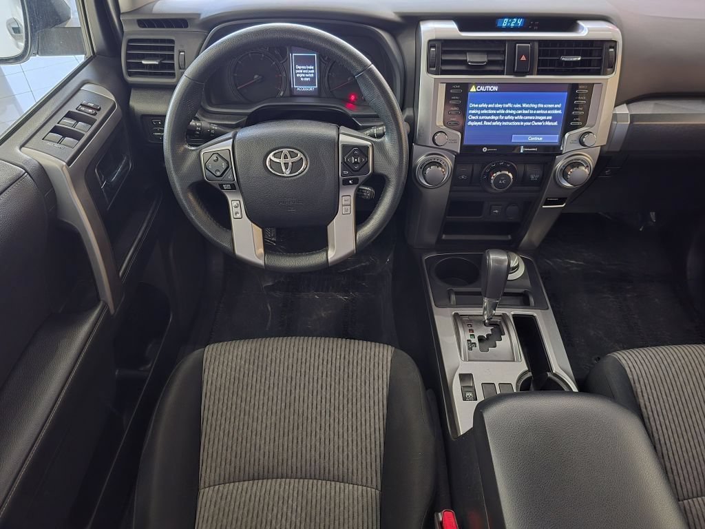 Used 2022 Classic Silver Metallic Toyota SR5 image 38