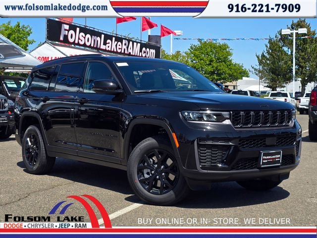 New 2026 Diamond Black Crystal Pearlcoat Jeep Altitude image 1