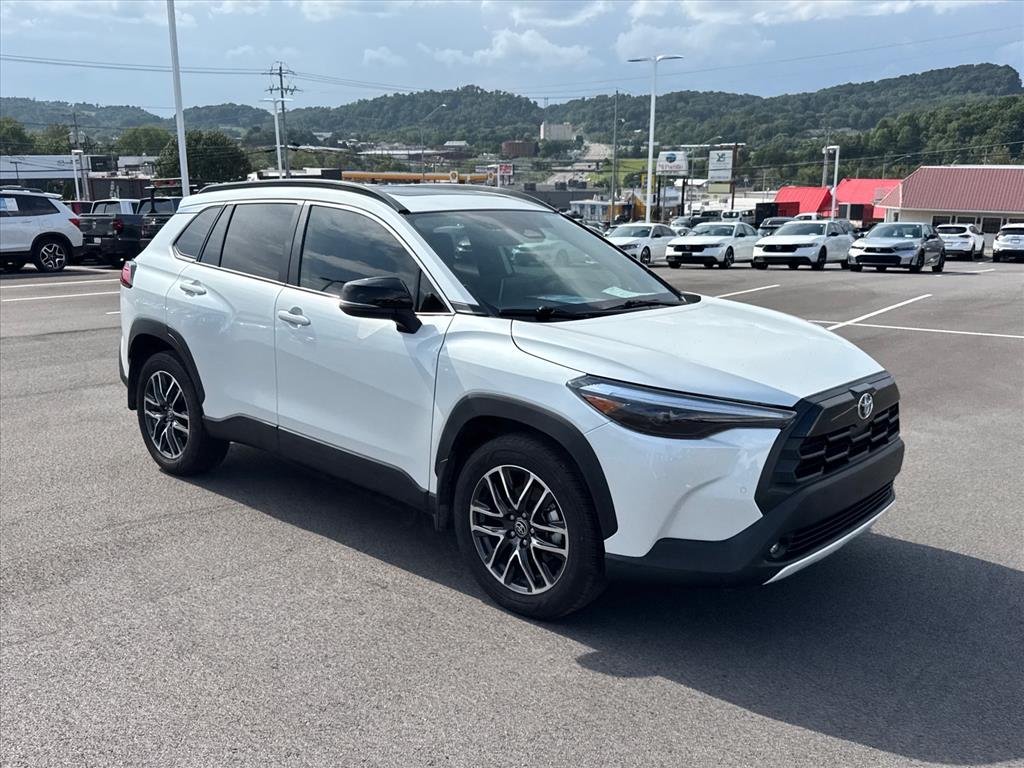 Used 2026 Wind Chill Pearl Toyota XLE image 10