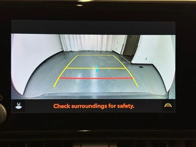 Used 2024  Toyota XLE image 17