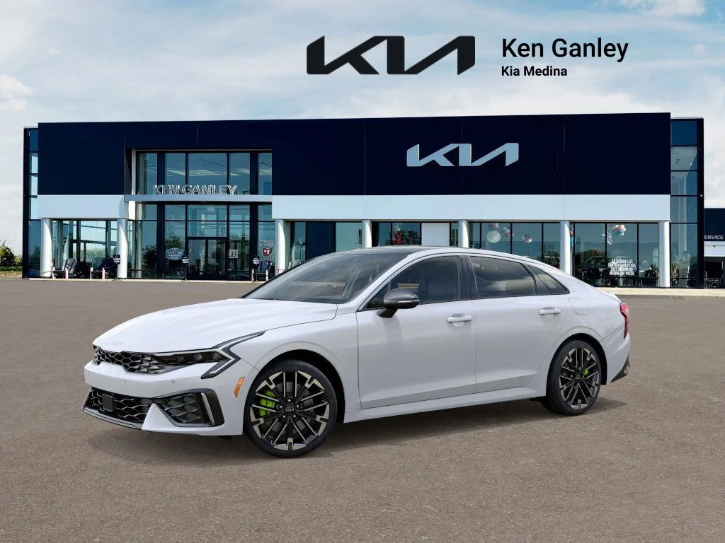 New 2026 Snow White Pearl Kia GT image 3