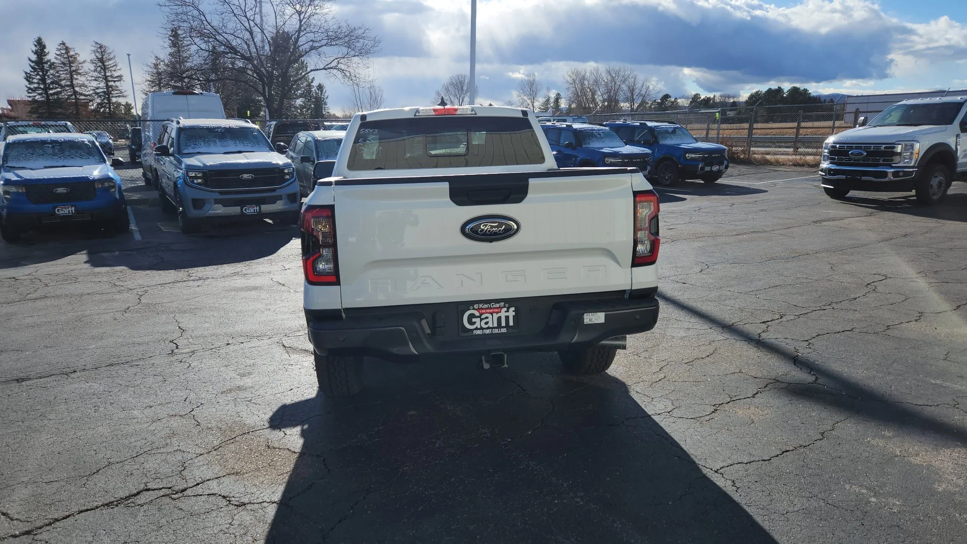 New 2025 Oxford White Ford LARIAT image 11