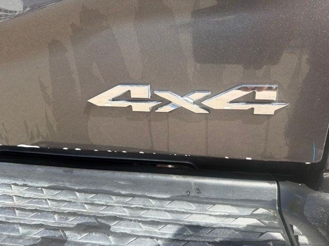 Used 2025 Granite Crystal Clearcoat Metallic Ram Laramie image 14