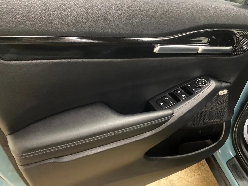 Used 2024 Blue Kia SX image 10