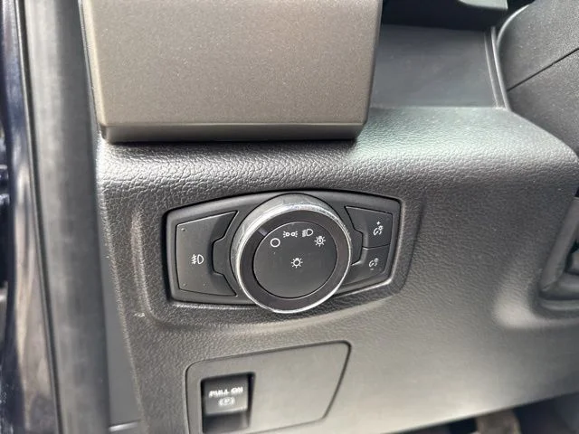 Used 2021 Blue Ford XLT image 33