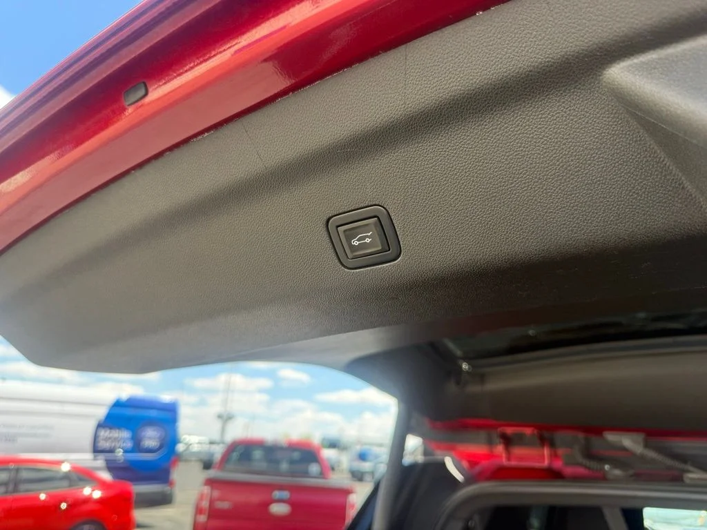 Used 2021 Red GMC SLT image 58