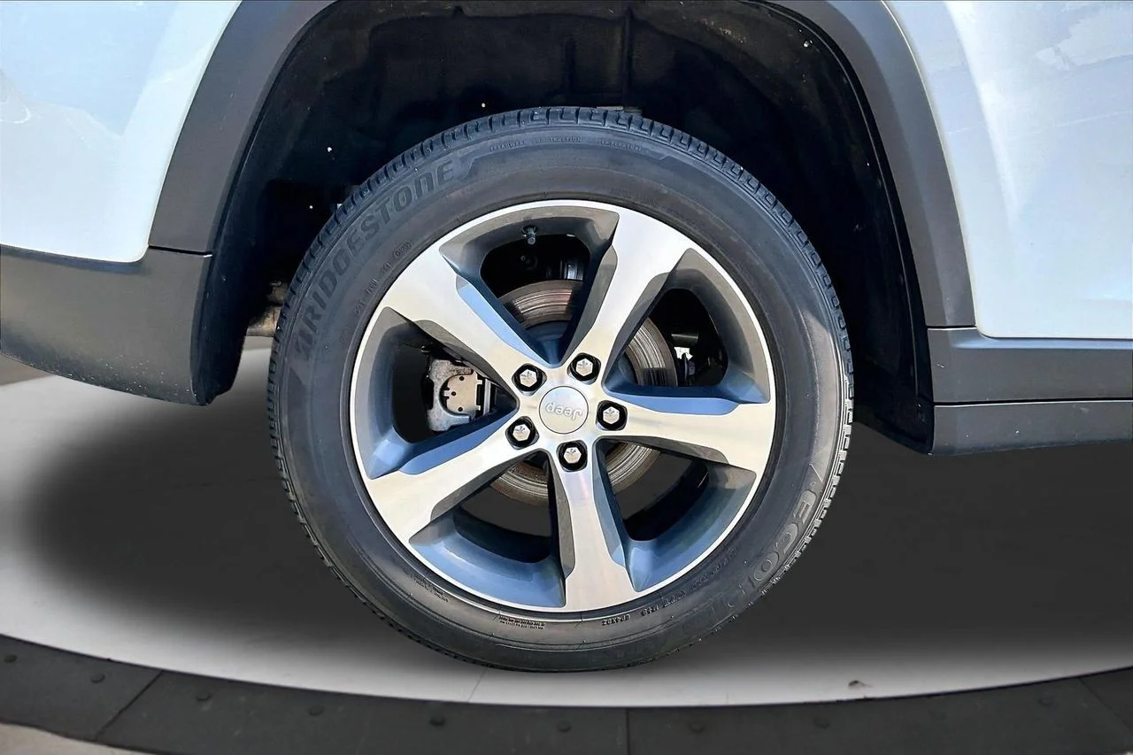 Certified Used 2023 White Jeep Limited image 35
