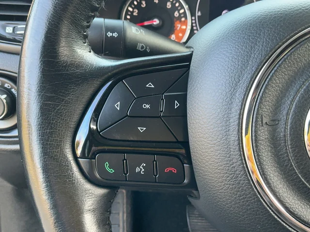 Used 2017 Gray Jeep Latitude image 12