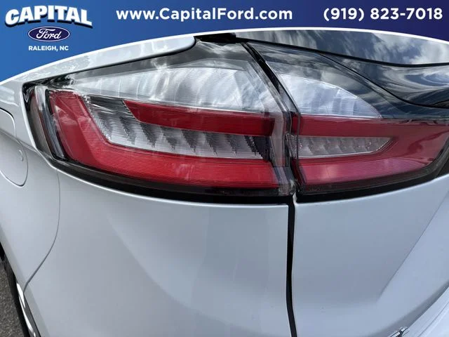 Used 2023 White Ford SEL image 15