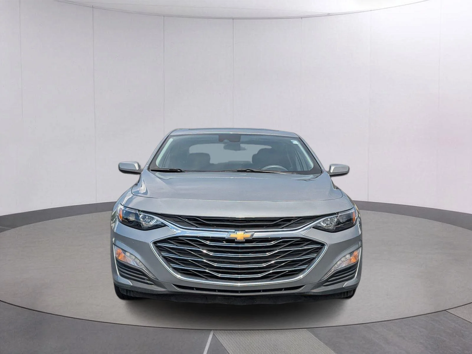 Used 2024 Sterling Gray Metallic Chevrolet LT image 10