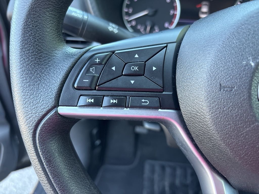 Used 2024 Gray Nissan SV image 14