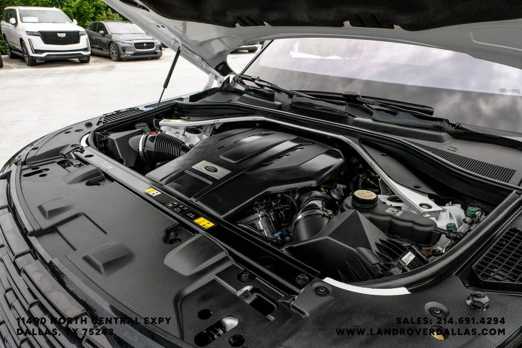 Certified Used 2023 Fuji White Land Rover SE image 58