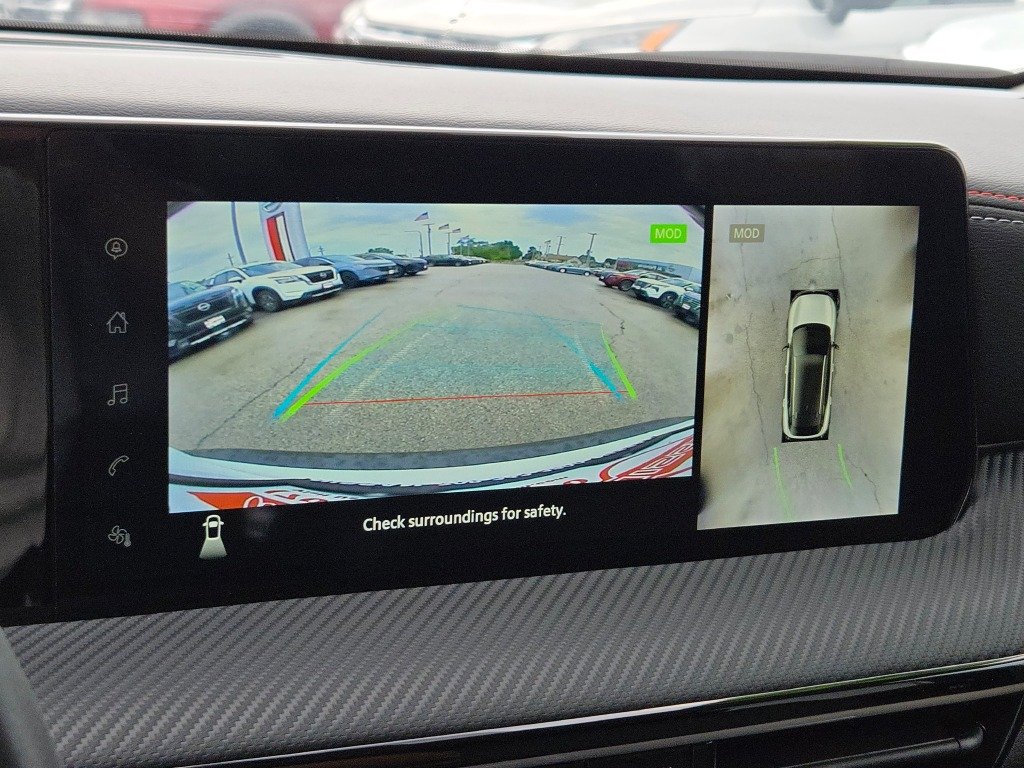 Certified Used 2025 White Nissan SR image 26