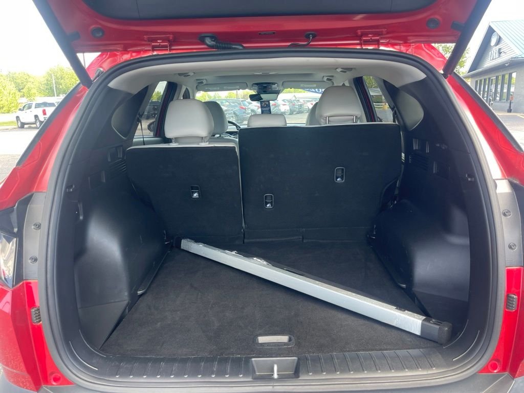 Used 2023 Red Hyundai SEL image 8