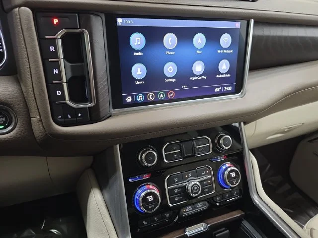 Used 2021 White GMC Denali image 19