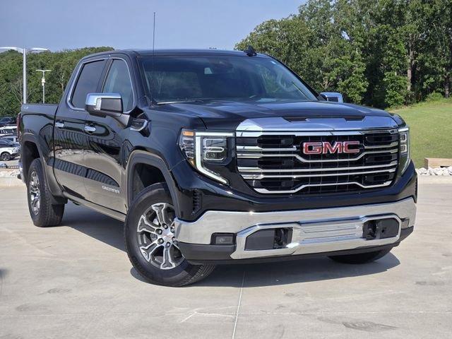 2025 GMC Sierra 4WD Crew Cab Short Box SLT's photo