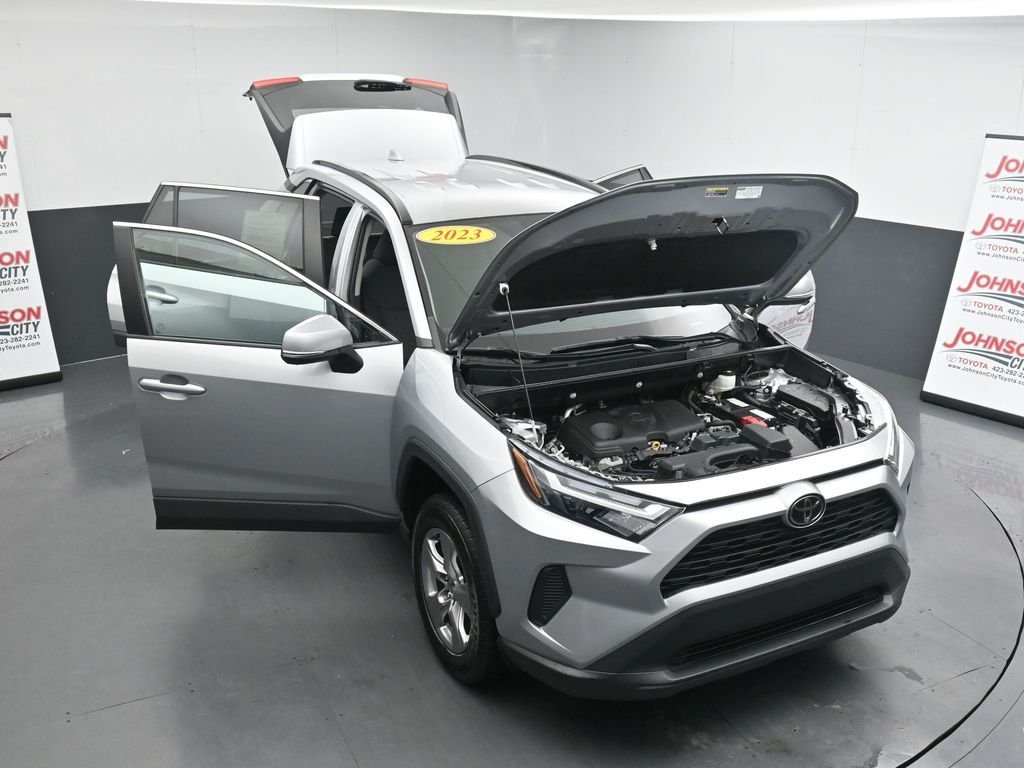 2023 Toyota RAV4 XLE - Photo 40