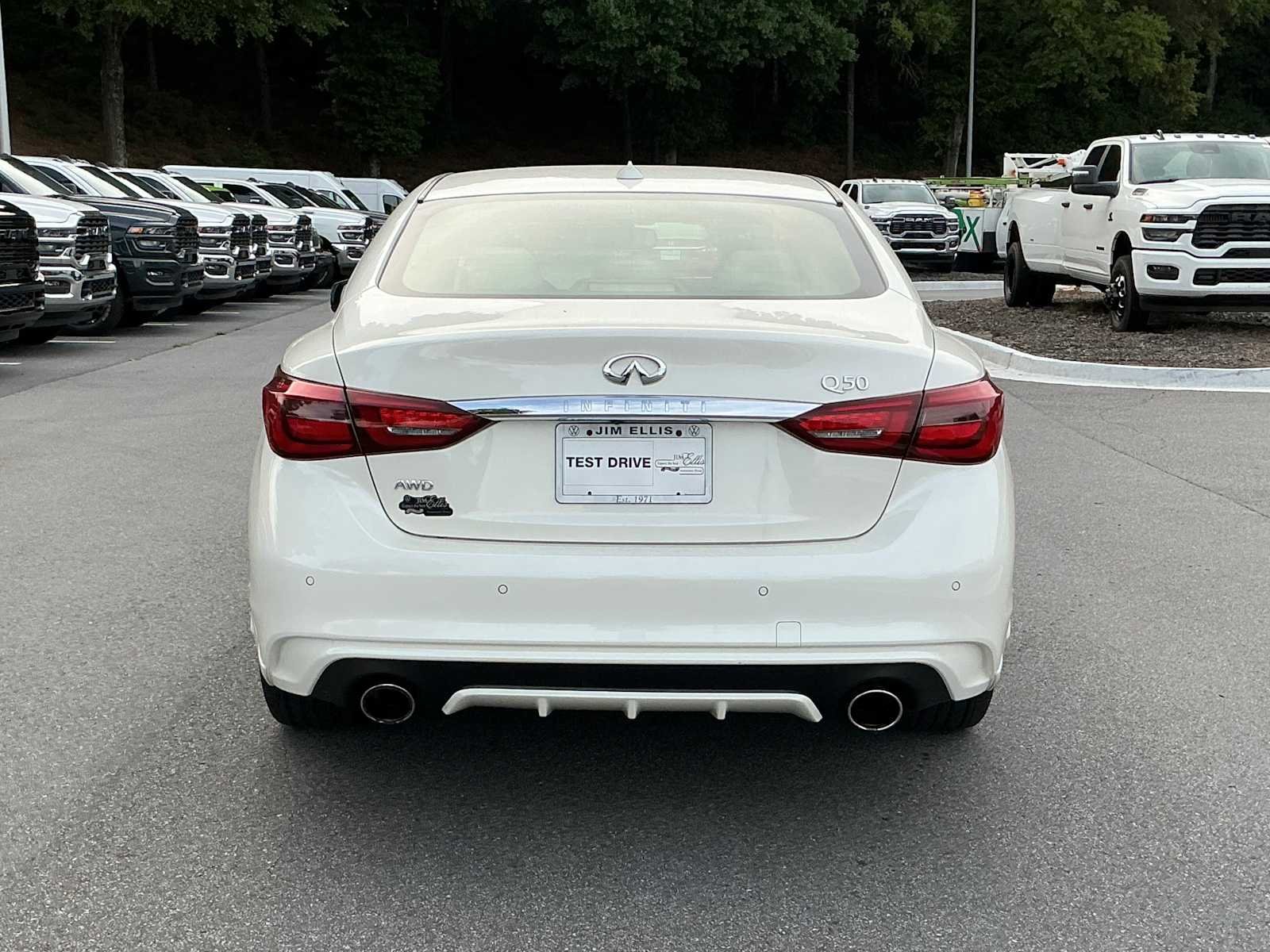 Used 2021 Majestic White INFINITI 3.0t SENSORY image 4