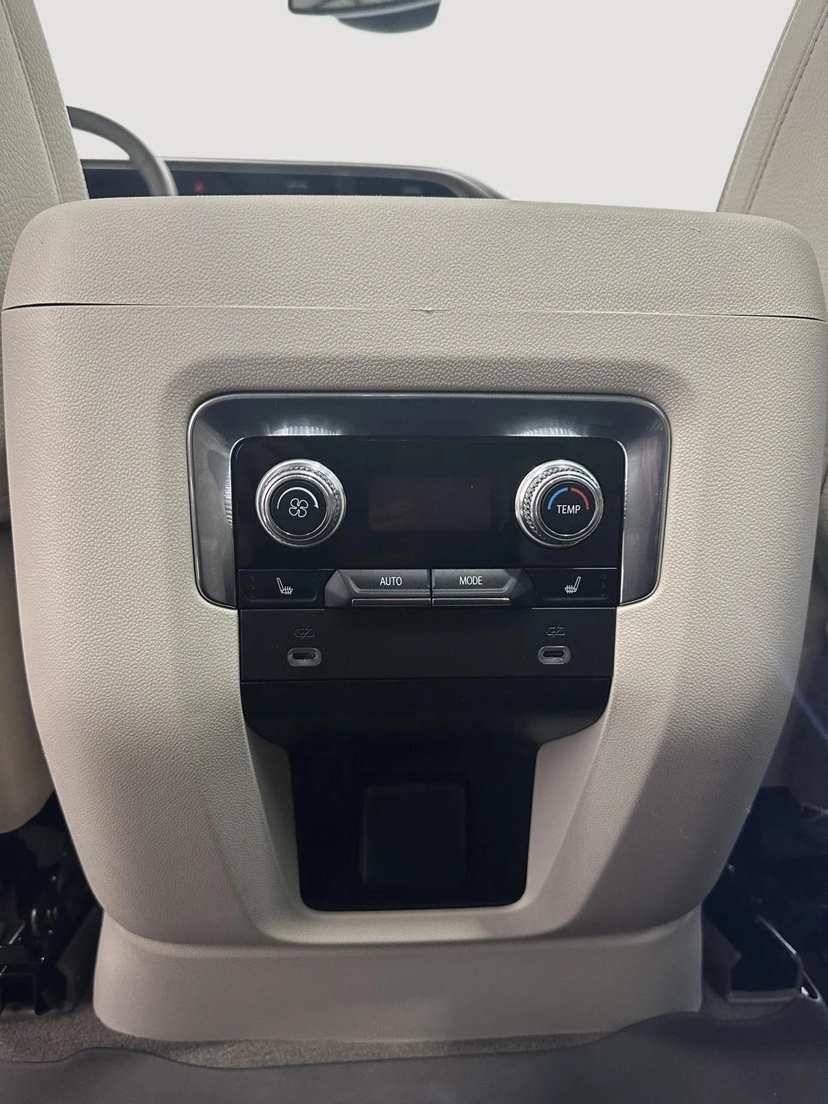 Used 2023 Onyx Black GMC Denali image 21
