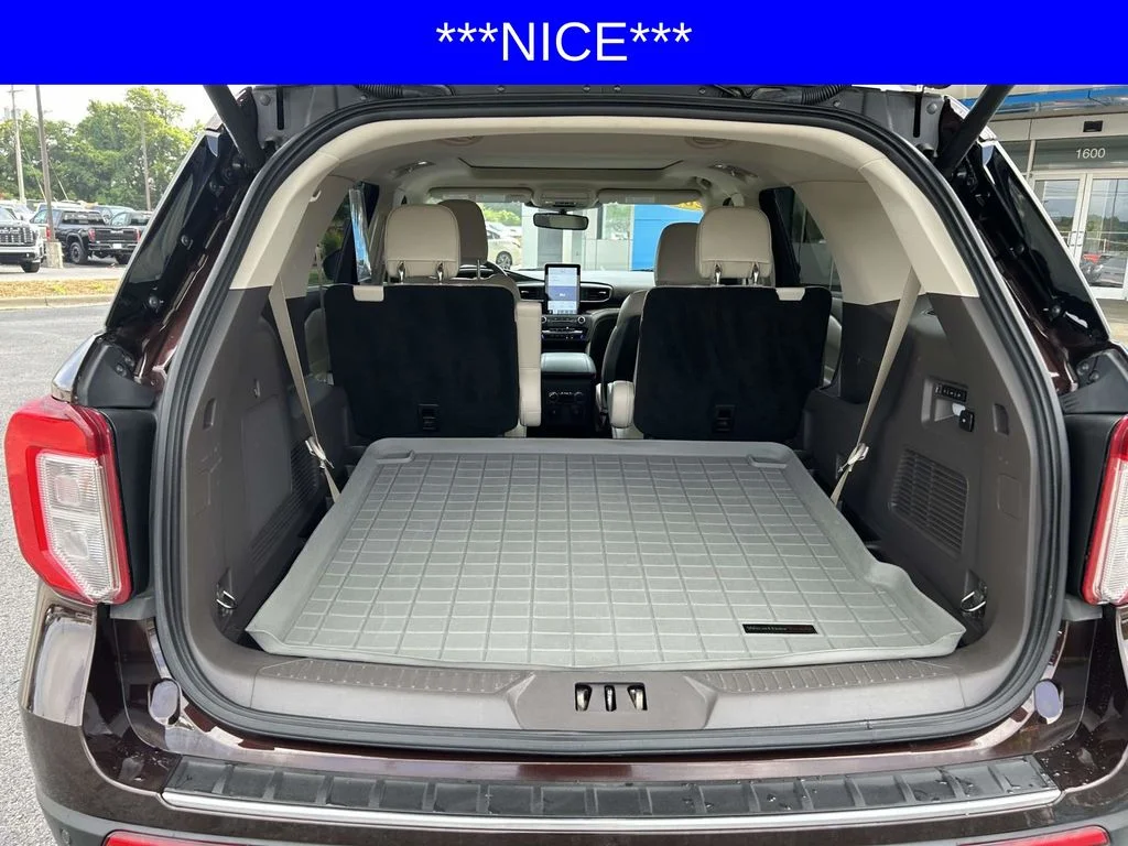 Used 2020 Gray Ford Platinum image 11
