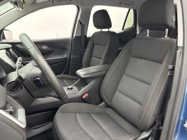 Used 2024 Downpour Metallic GMC SLE image 14