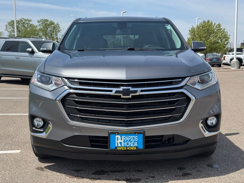 Used 2019 Chevrolet Traverse 3LT with VIN 1GNEVHKW2KJ237326 for sale in Coon Rapids, Minnesota