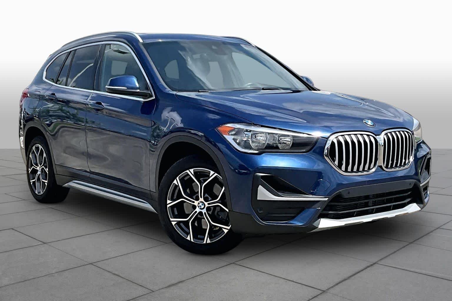Used 2021 Phytonic Blue Metallic BMW sDrive28i image 3
