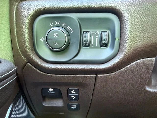 2026 RAM 1500 Laramie - Photo 25