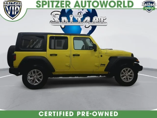 Used 2023 Yellow Jeep Sport S image 17