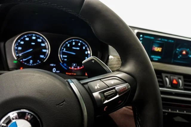 Used 2018 Blue BMW sDrive28i image 16