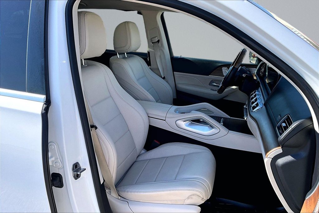 Used 2022 White Mercedes-Benz GLS 450 image 7