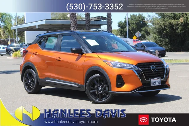 2021 Nissan Kicks SR