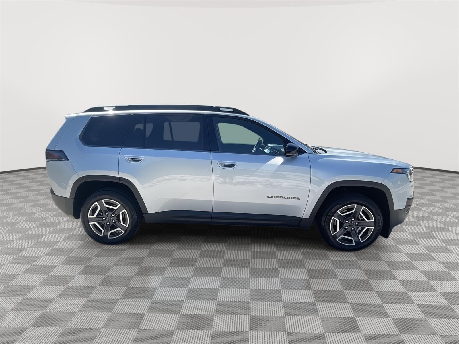 Used 2026 Silver Zynith Clearcoat Jeep Limited image 13