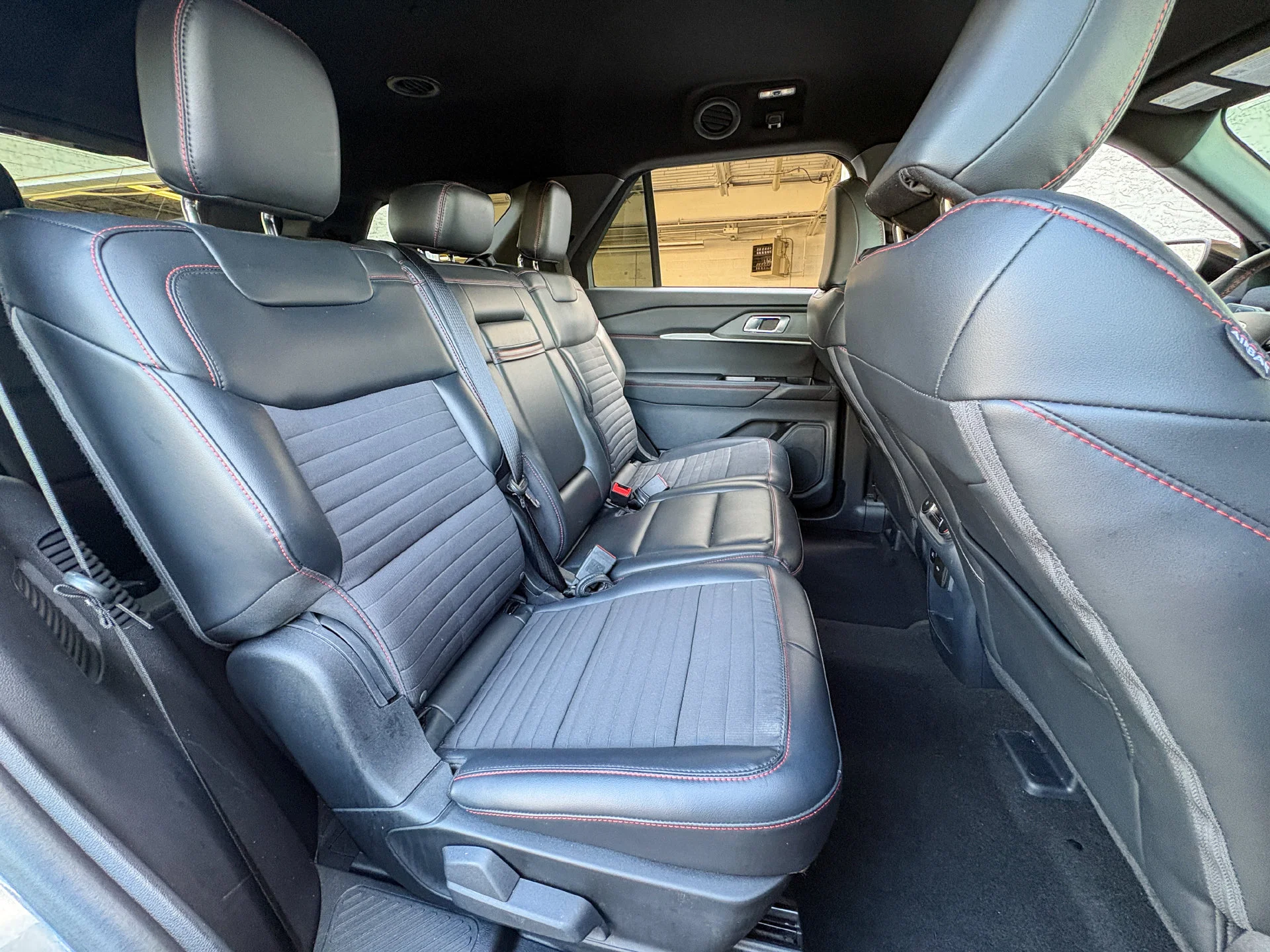 Used 2025 Gray Ford ST-Line image 25