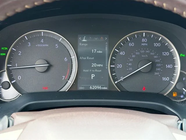 Used 2019 White Lexus 350 image 13