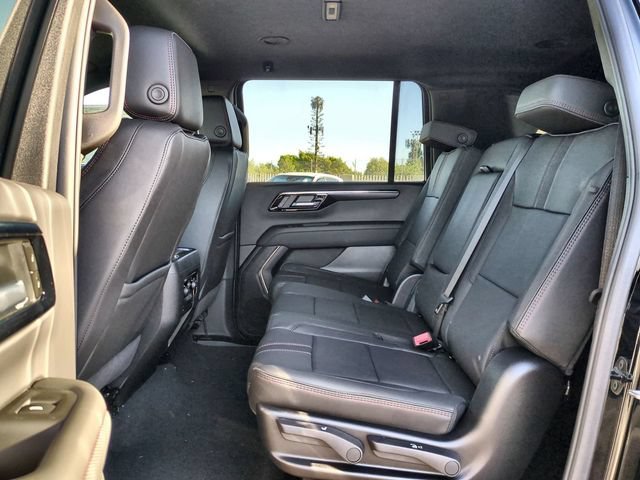 2026 Chevrolet Suburban RST - Photo 25