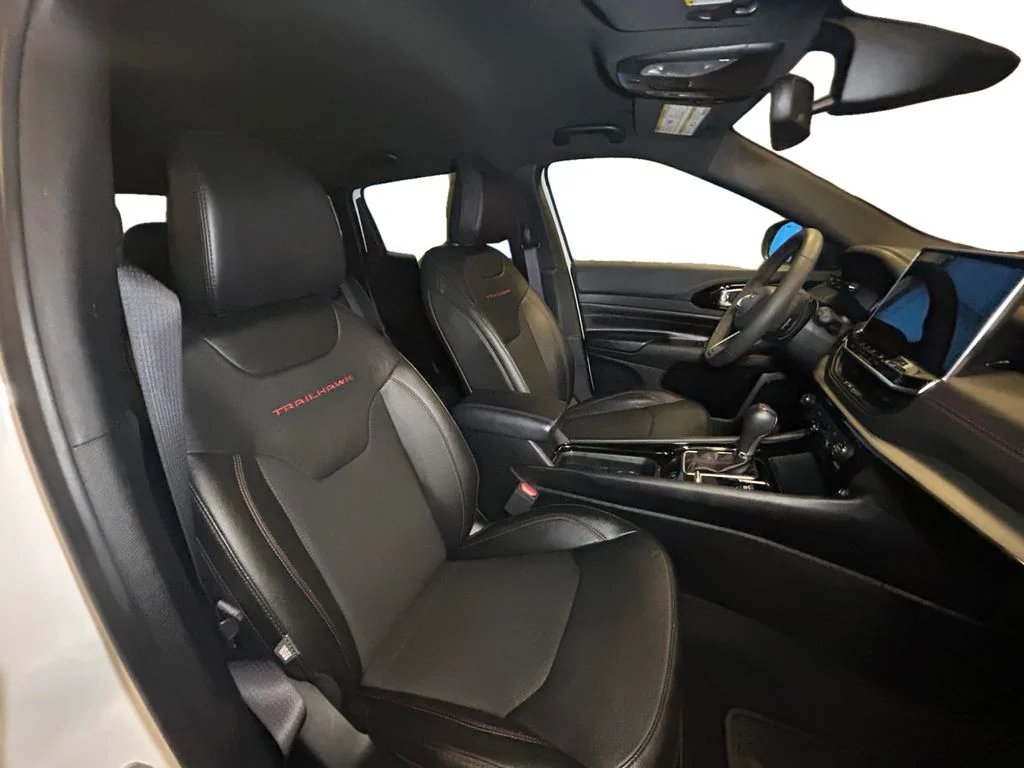 Used 2025 Bright White Jeep Trailhawk image 15