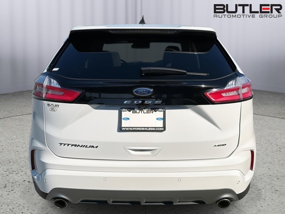 Used 2024 Star White Metallic Tri-Coat Ford Titanium image 5