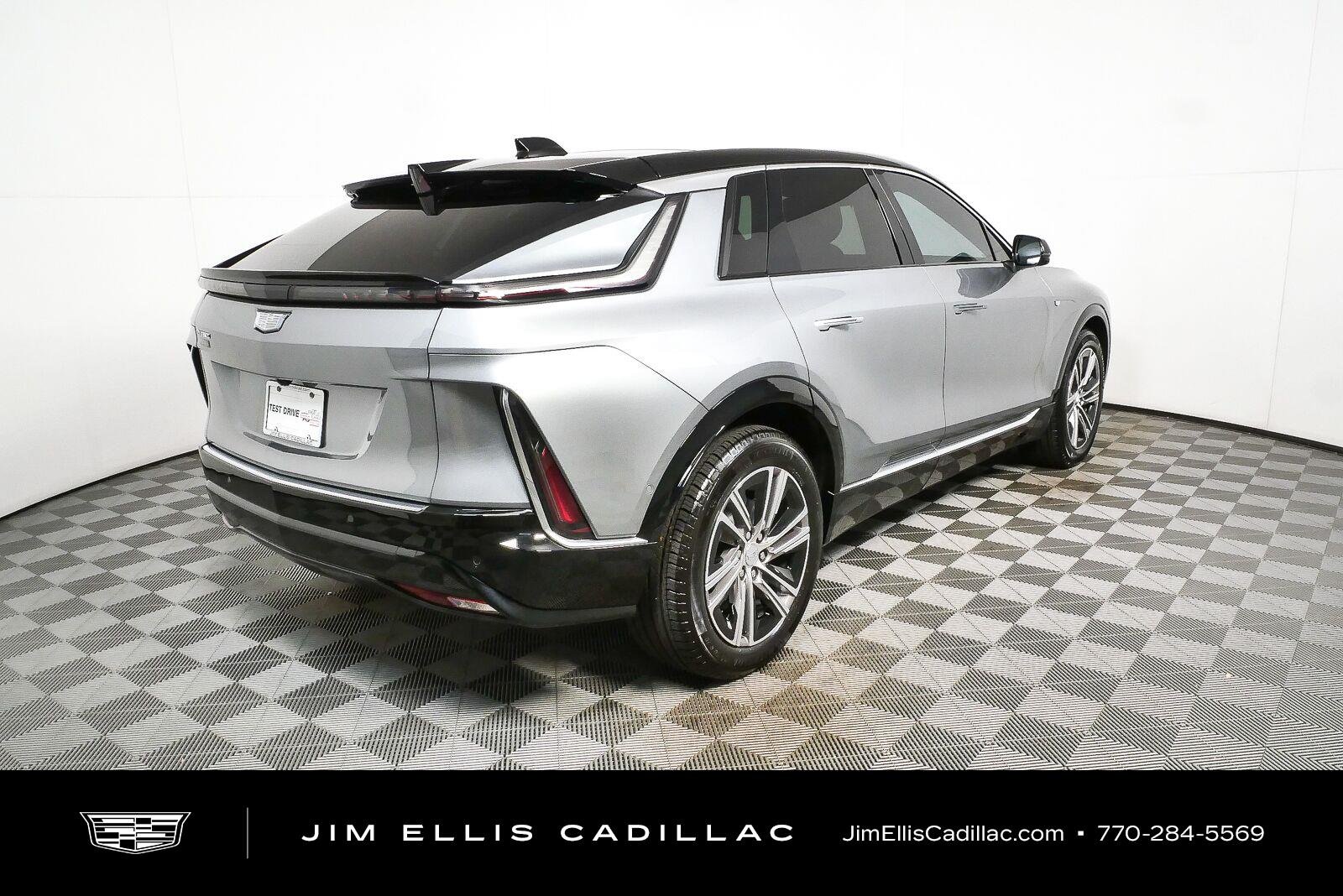 New 2027 Argent Silver Metallic Cadillac Luxury image 3