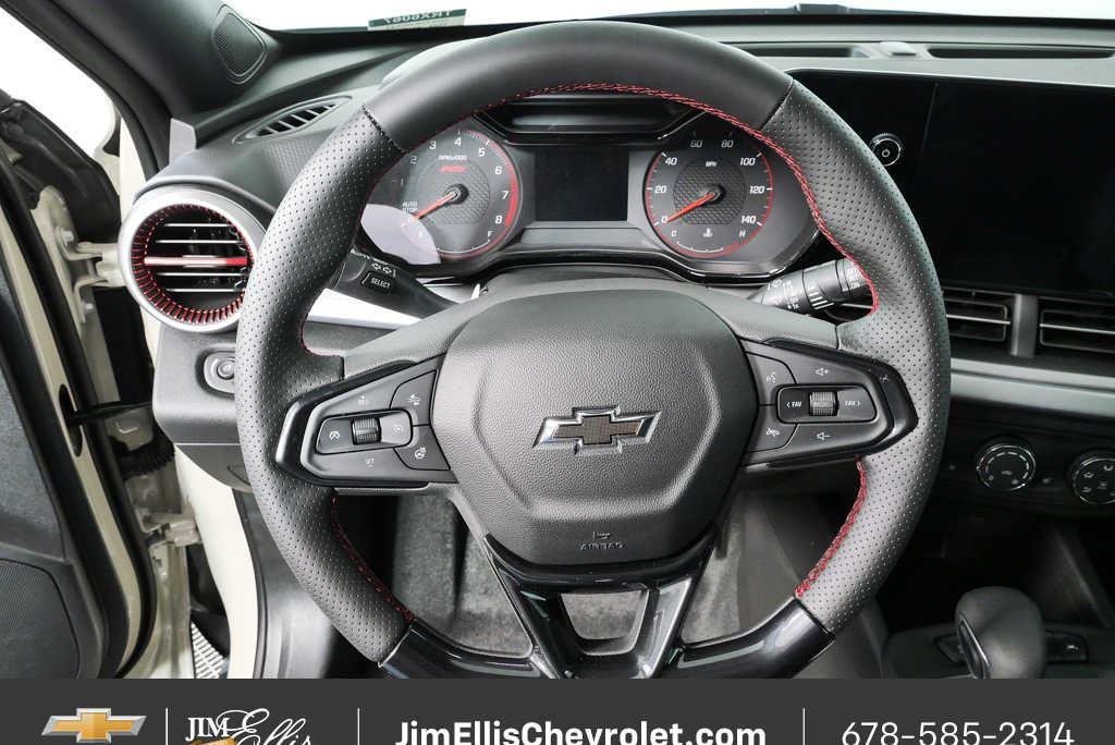 2026 Chevrolet Trax RS - Photo 8