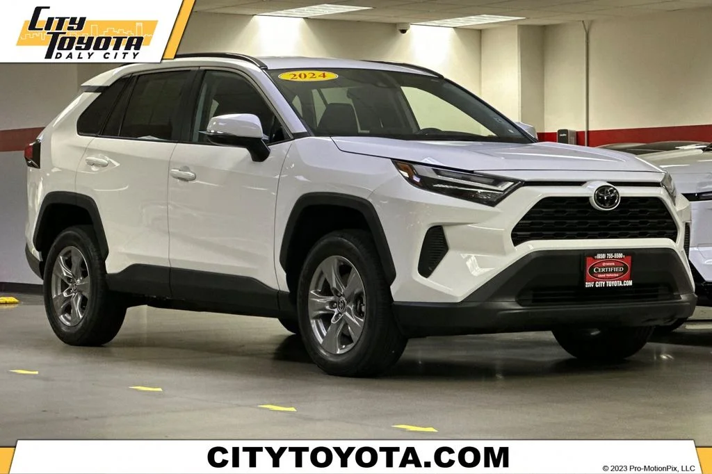 2024 Toyota RAV4 XLE