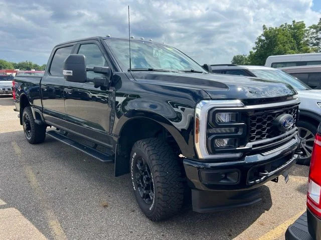 Used 2025 Black Ford XL image 8
