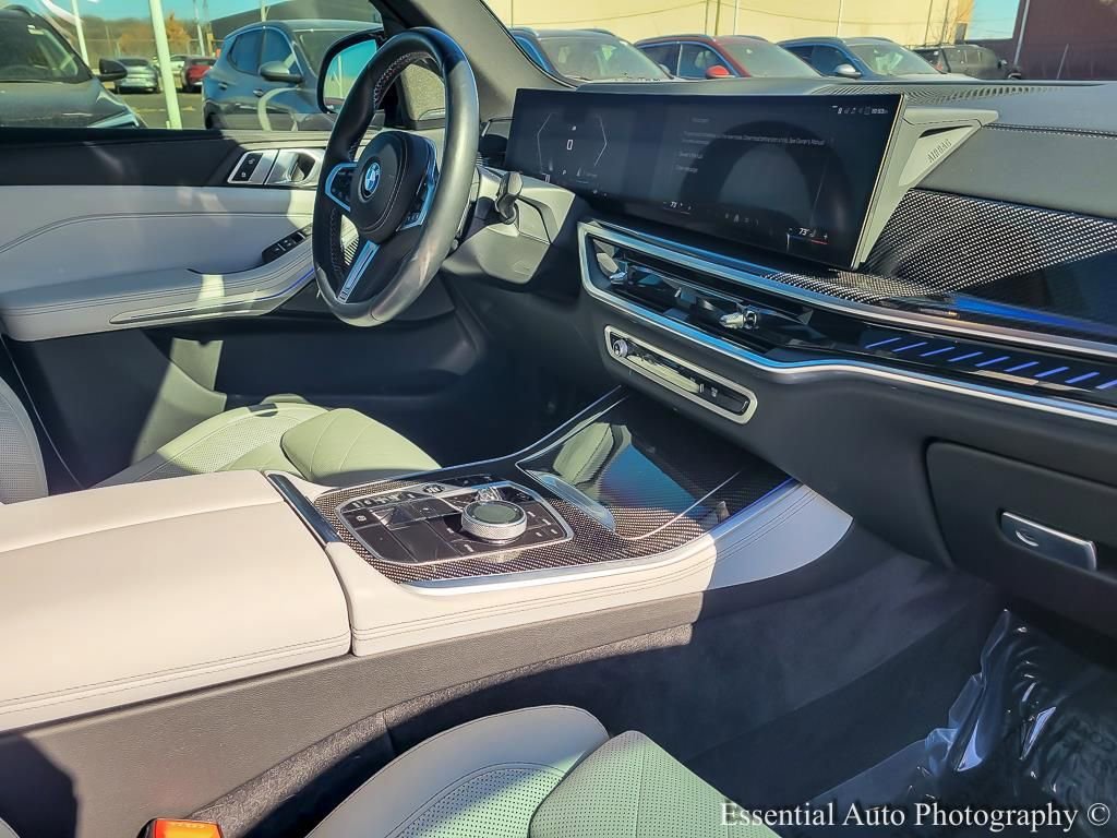 2025 BMW X5 - Image 23