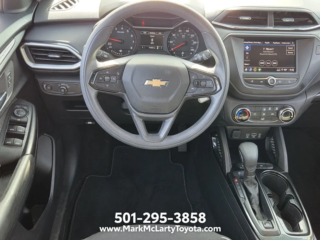 Used 2022 Red Chevrolet LS image 11
